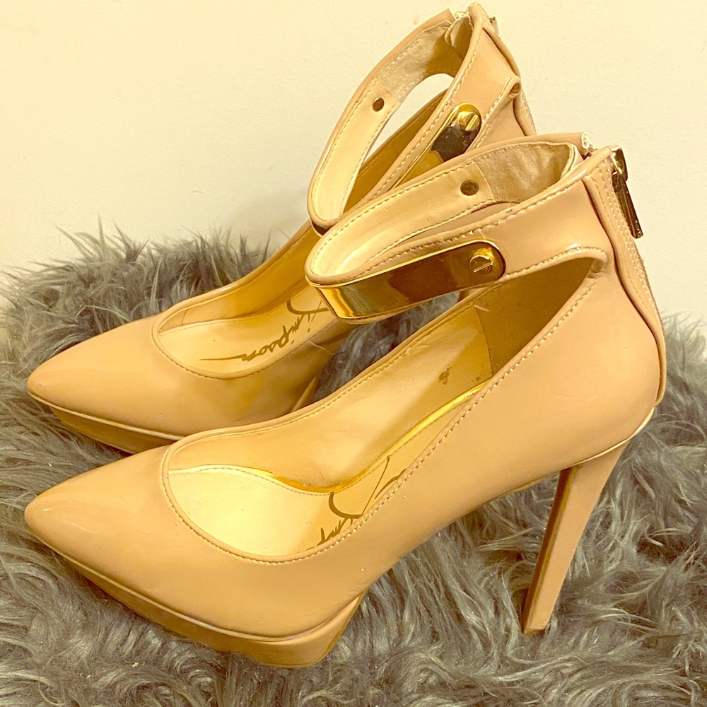 Tan w/ Gold detail, Pump w/ Sexy ankle strap!